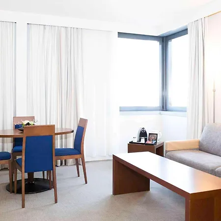 Novotel Centre 4*