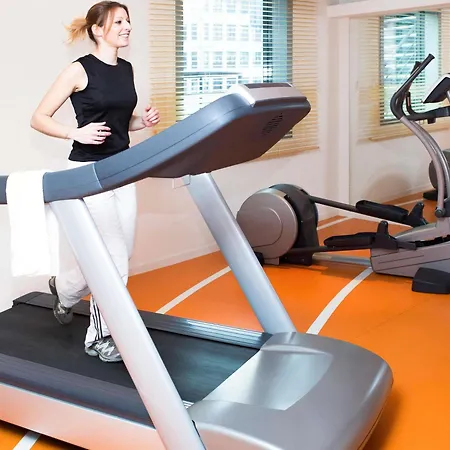 Novotel Centre Hotel 4*