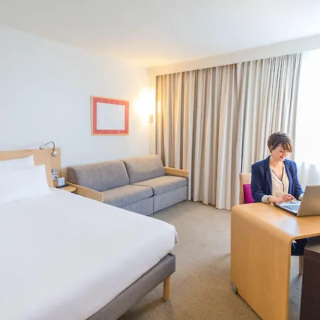 ノボテル サントル 4* グルノーブル