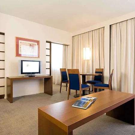 Hotel Novotel Centre 4*