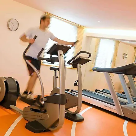 Novotel Centre Hotel 4*