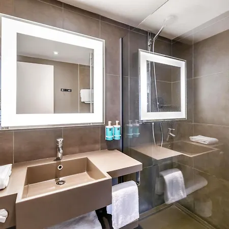 Novotel Centre 4* غرونوبل
