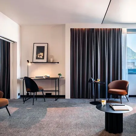 Novotel Centre 4*