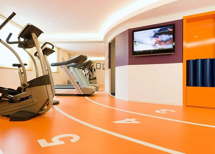 Готель Novotel Centre