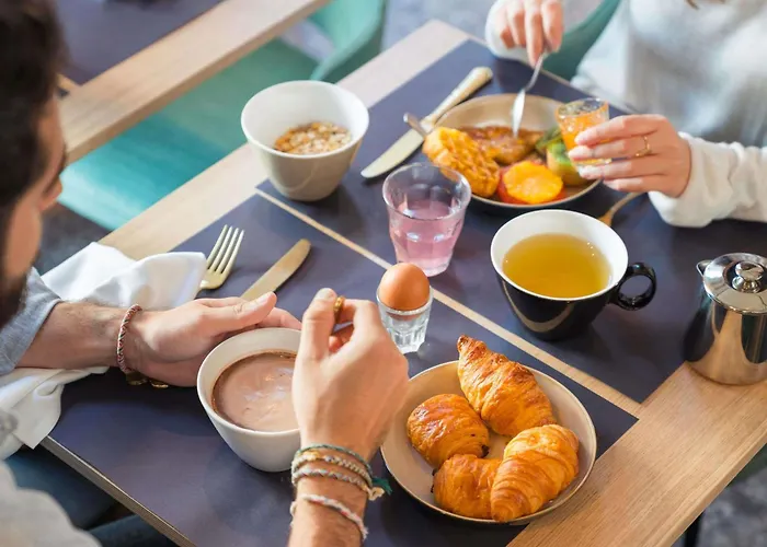 Novotel Centre Готель