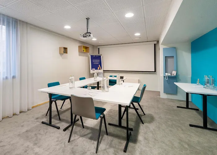 מלון Novotel Centre