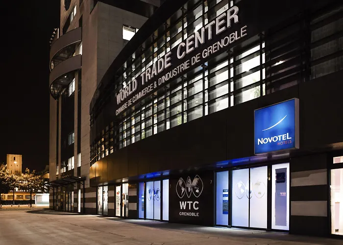 Novotel Centre Hotell 4*